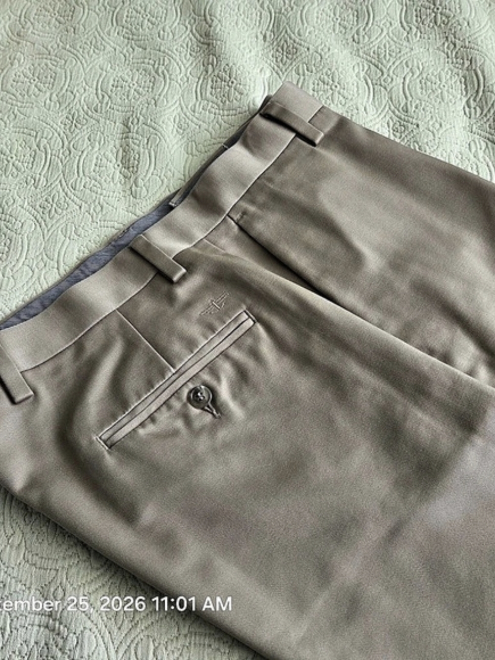 Dockers D2 Classic Fit Flat Front Khaki Pants Men's Cotton Dress Pants Beige 36x